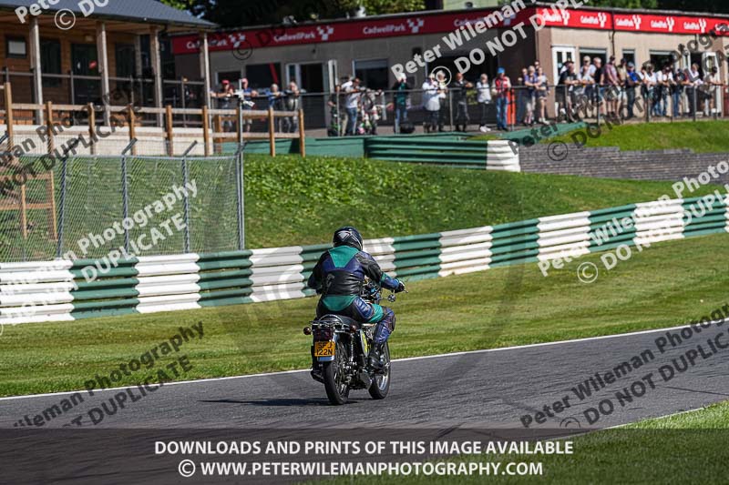 Vintage motorcycle club;eventdigitalimages;mallory park;mallory park trackday photographs;no limits trackdays;peter wileman photography;trackday digital images;trackday photos;vmcc festival 1000 bikes photographs